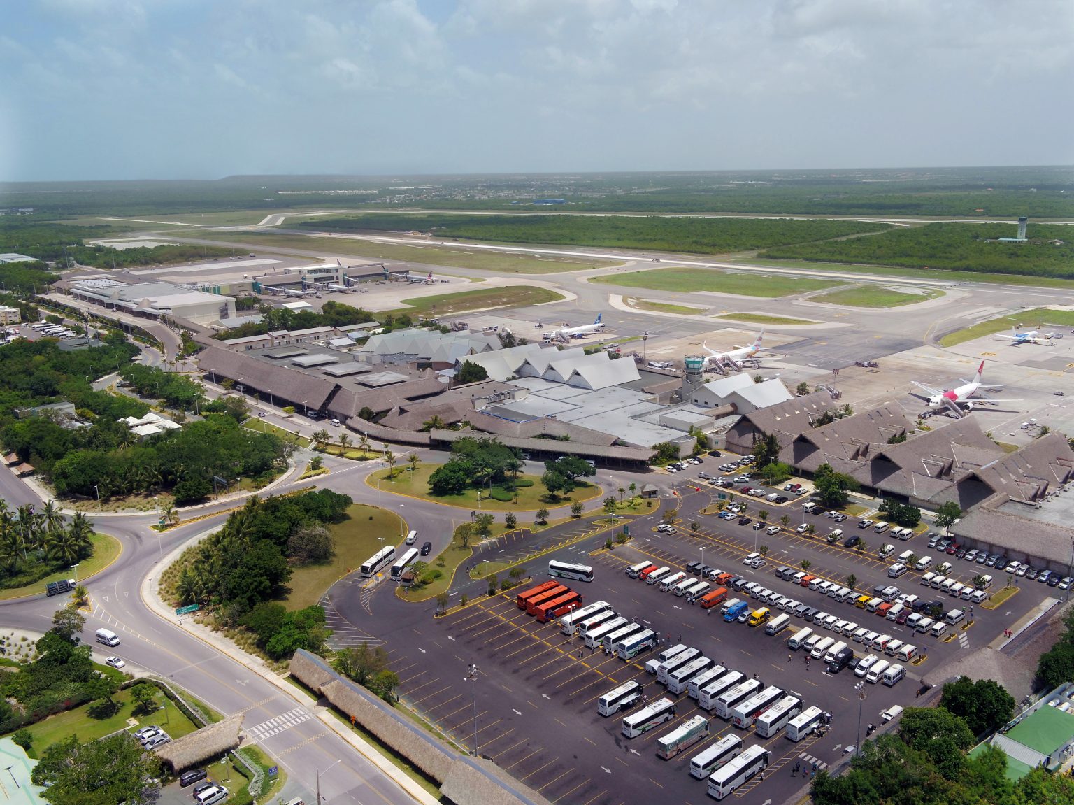 Aeropuerto Internacional De Punta Cana: El Mejor De La Región – Resumen ...